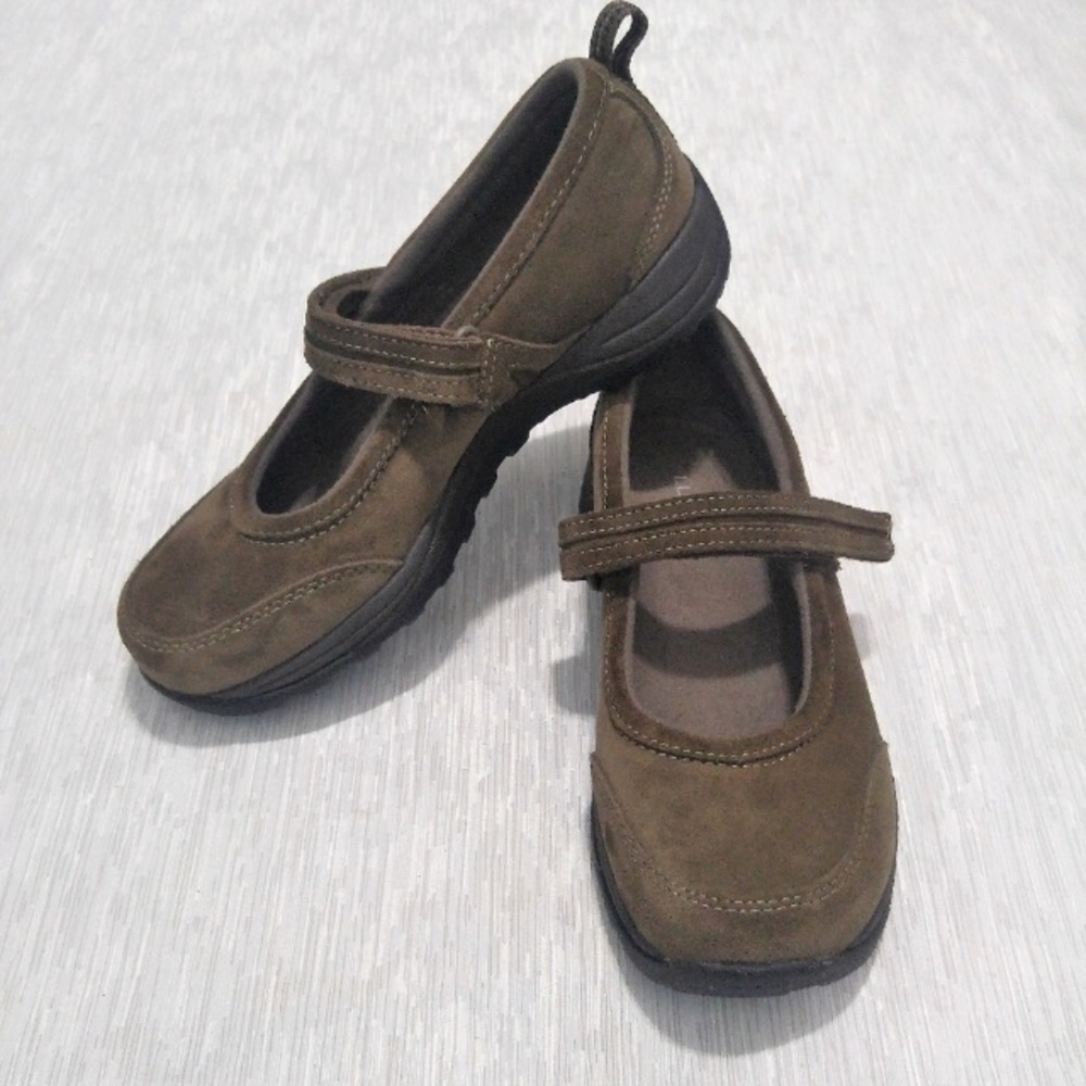 LL Bean Maryjanes